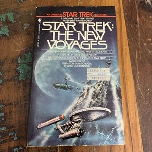 Star Trek : The New Voyages / Small Paperback